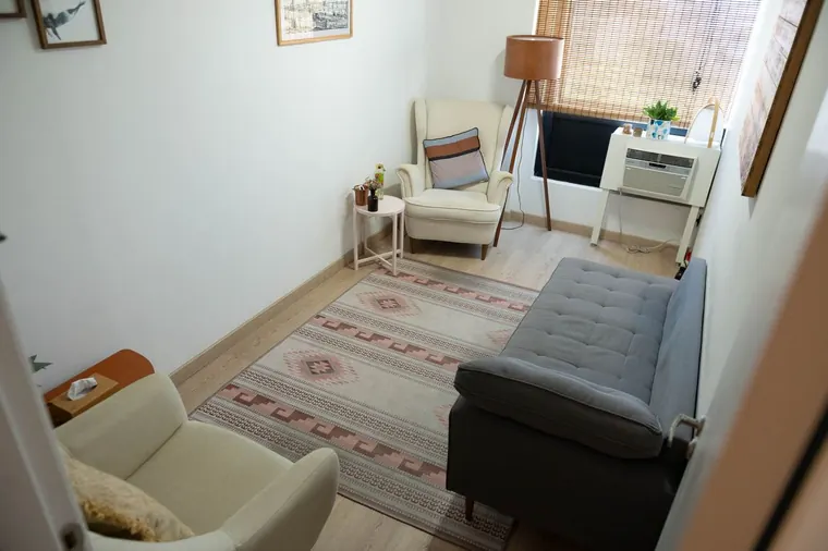 Ambiente de atendimento com a psicóloga Fabiana Falcão em Pinheiros